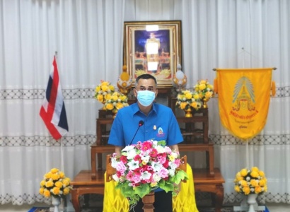 <strong>อ่านเพิ่มเติมเกี่ยวกับ</strong><br>นายวิรุฬ พรรณเทวี ผู้ว่าราชการจังหวัดสุโขทัย มอบสิ่งของพระราชทานให้เเก่ผู้ประสบวาตภัย นายวิรุฬ พรรณเทวี ผู้ว่าราชการจังหวัดสุโขทัย มอบสิ่งของพระราชทานให้เเก่ผู้ประสบวาตภัย