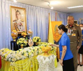 พิธีรับพระราชทานเข็มที่ระลึกตราสัญลักษณ์งานเฉลิมพระเกียรติพระบาทสมเด็จพระเจ้าอยู่หัว เนื่องในโอกาสพระราชพิธีมหามงคลเฉลิมพระชนมพรรษา ๖ รอบ ๗๒ พรรษา ๒๘ กรกฎาคม ๒๕๖๗ ... พารามิเตอร์รูปภาพ 28