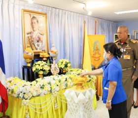 พิธีรับพระราชทานเข็มที่ระลึกตราสัญลักษณ์งานเฉลิมพระเกียรติพระบาทสมเด็จพระเจ้าอยู่หัว เนื่องในโอกาสพระราชพิธีมหามงคลเฉลิมพระชนมพรรษา ๖ รอบ ๗๒ พรรษา ๒๘ กรกฎาคม ๒๕๖๗ ... พารามิเตอร์รูปภาพ 30