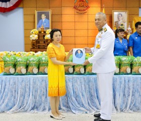 พลเรือเอก พงษ์เทพ หนูเทพ องคมนตรี ประธานกรรมการบริหาร ... พารามิเตอร์รูปภาพ 6