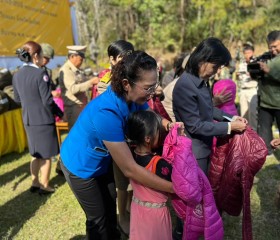 นายพลากร สุวรรณรัฐ องคมนตรี นายกมูลนิธิราชประชานุเคราะห์ฯ ... พารามิเตอร์รูปภาพ 2