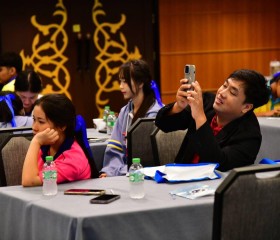 นักเรียนและครูจากโรงเรียนราชประชานุเคราะห์ &quot;The RPK ... พารามิเตอร์รูปภาพ 4