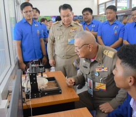 พลเรือเอก พงษ์เทพ หนูเทพ องคมนตรี ... พารามิเตอร์รูปภาพ 2