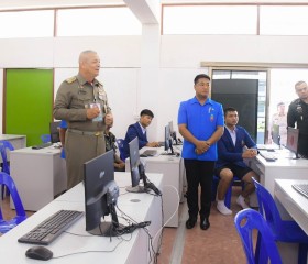 พลเรือเอก พงษ์เทพ หนูเทพ องคมนตรี ... พารามิเตอร์รูปภาพ 8