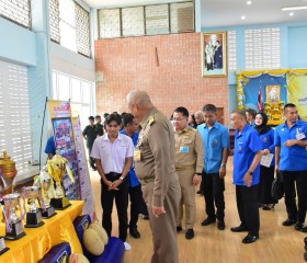 พลเรือเอก พงษ์เทพ หนูเทพ องคมนตรี ... พารามิเตอร์รูปภาพ 6
