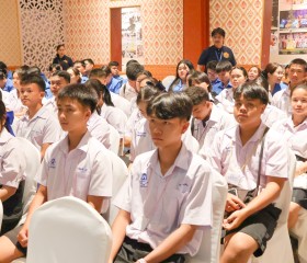 พลเรือเอก พงษ์เทพ หนูเทพ องคมนตรี ... พารามิเตอร์รูปภาพ 1