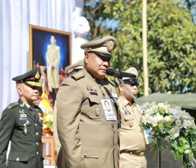 นายพลากร สุวรรณรัฐ องคมนตรี นายกมูลนิธิราชประชานุเคราะห์ฯ ... พารามิเตอร์รูปภาพ 8