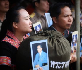 นายพลากร สุวรรณรัฐ องคมนตรี นายกมูลนิธิราชประชานุเคราะห์ฯ ... พารามิเตอร์รูปภาพ 7