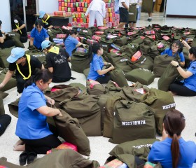 พลเรือเอก พงษ์เทพ หนูเทพ องคมนตรี ... พารามิเตอร์รูปภาพ 46