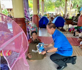 นายวิลาศ รุจิวัฒนพงศ์ รองประธานฝ่ายบรรเทาทุกข์ ... พารามิเตอร์รูปภาพ 9