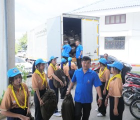 นายวิลาศ รุจิวัฒนพงศ์ รองประธานฝ่ายบรรเทาทุกข์ ... พารามิเตอร์รูปภาพ 16