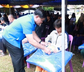 นายชัยพจน์ จรูญพงศ์ ผู้ว่าราชการจังหวัดเลย ... พารามิเตอร์รูปภาพ 3