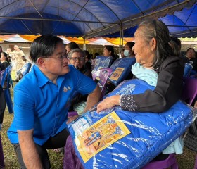 นายชัยพจน์ จรูญพงศ์ ผู้ว่าราชการจังหวัดเลย ... พารามิเตอร์รูปภาพ 6