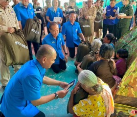 นายประภาส ศรีจันทร์เวียง รองผู้ว่าราชการจังหวัดสุรินทร์ ... พารามิเตอร์รูปภาพ 9