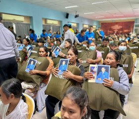 นายประภาส ศรีจันทร์เวียง รองผู้ว่าราชการจังหวัดสุรินทร์ ... พารามิเตอร์รูปภาพ 34