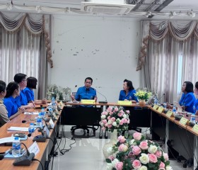 คณะกรรมการฝ่ายการสังคมสงเคราะห์ และเจ้าหน้าที่มูลนิธิ ฯ ... พารามิเตอร์รูปภาพ 7