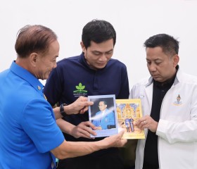 นายวิลาศ รุจิวัฒนพงศ์ รองประธานฝ่ายบรรเทาทุกข์ ... พารามิเตอร์รูปภาพ 6