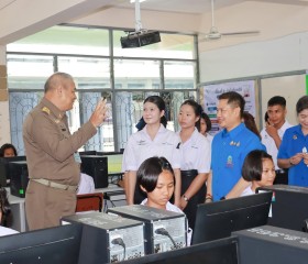 พลเรือเอก พงษ์เทพ หนูเทพ องคมนตรี ... พารามิเตอร์รูปภาพ 9