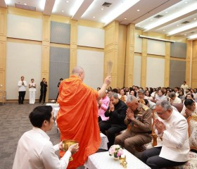 พลอากาศโท ภักดี แสง-ชูโต กรรมการบริหารและเลขาธิการ ... พารามิเตอร์รูปภาพ 3