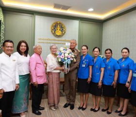 พลอากาศโท ภักดี แสง-ชูโต กรรมการบริหารและเลขาธิการ ... พารามิเตอร์รูปภาพ 1