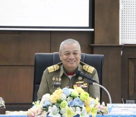 พลเรือเอก พงษ์เทพ หนูเทพ องคมนตรี ... พารามิเตอร์รูปภาพ 22