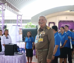 พลเรือเอก พงษ์เทพ หนูเทพ องคมนตรี ... พารามิเตอร์รูปภาพ 30