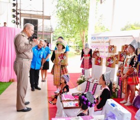 พลเรือเอก พงษ์เทพ หนูเทพ ... พารามิเตอร์รูปภาพ 26