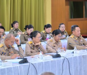 นายพลากร สุวรรณรัฐ องคมนตรี ... พารามิเตอร์รูปภาพ 25