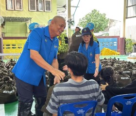 พลเรือเอก พงษ์เทพ หนูเทพ องคมนตรี ... พารามิเตอร์รูปภาพ 27